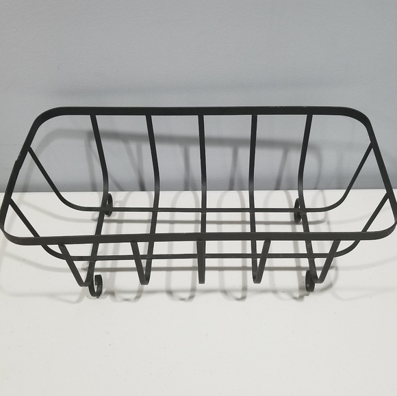 Iron Planter - Picture 1 of 1